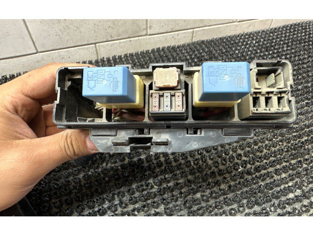 Pojistková skříňka Infiniti QX60 L50 2014