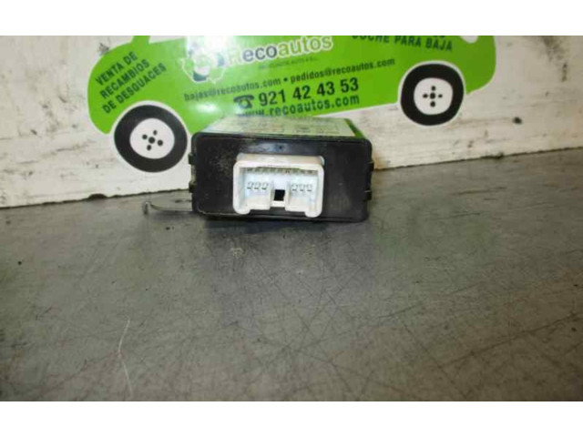 Блок управления 88205FC001 Subaru Forester SF