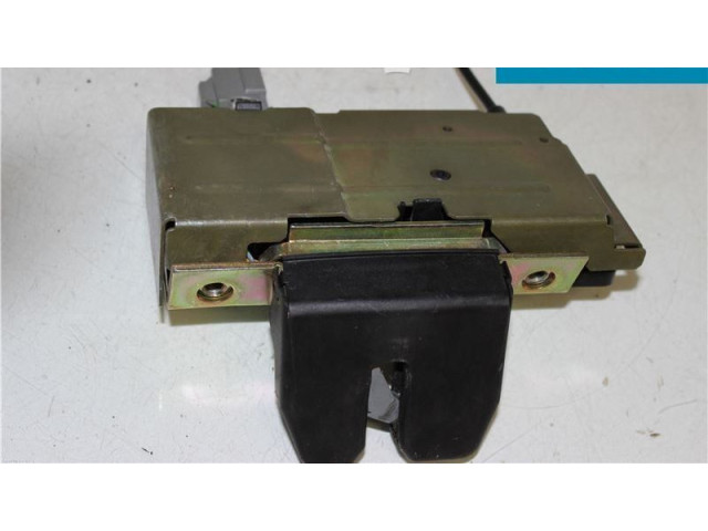 Замок багажника 31253053 Volvo XC90 2007 - 2014 года