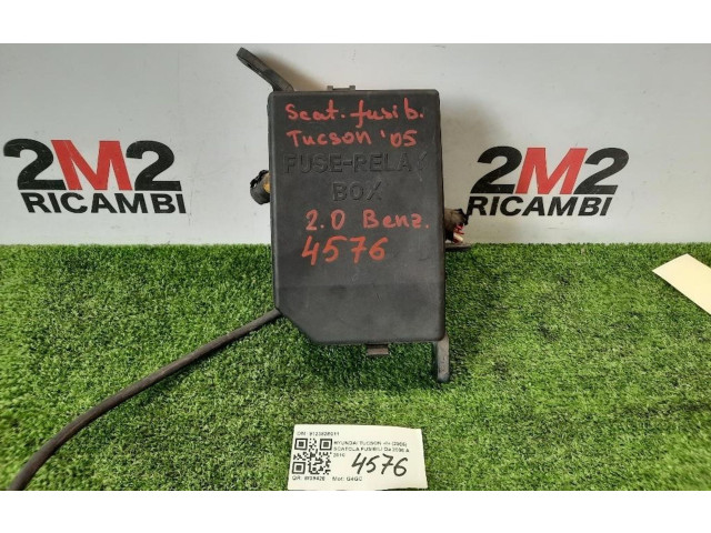 Pojistková skříňka 912382E011, 912382E011 Hyundai Tucson JM 2006