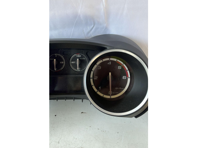 Панель приборов 50521957, 50521957   Alfa Romeo Giulietta       