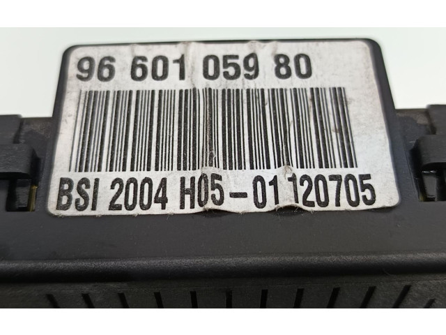 Блок предохранителей 9660105980 Citroen C4 I