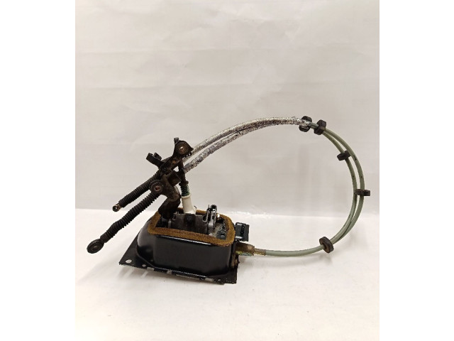 Рычаг переключения передач 357711789C Volkswagen Golf III