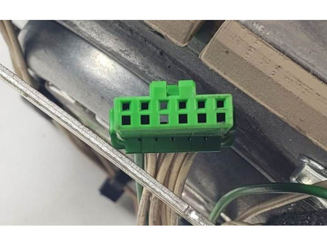 Подушка безопасности водителя 30698046   Volvo V70