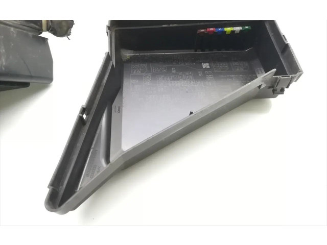 Pojistková skříňka MB702800B, MB502101B Subaru Legacy 2009