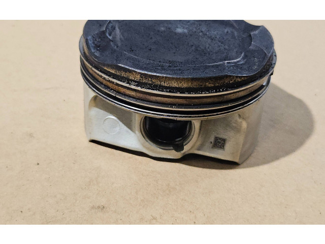 Píst 89L106 BMW M5 S63b44b