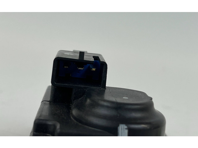 Zámek zadních dveří    Maserati Ghibli 2018