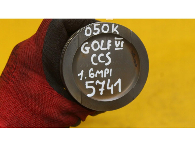  Поршень с шатуном    Volkswagen Golf VI  