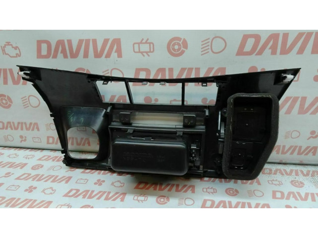 Отделка внутренней панели