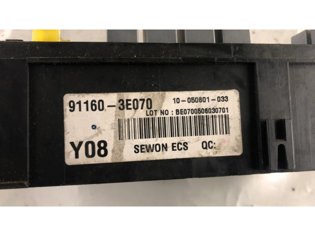 Блок предохранителей 911603E070, 10050601033   KIA Sorento    