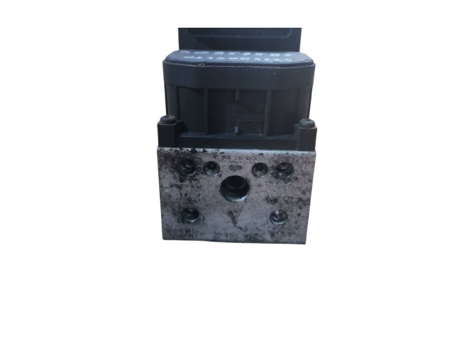 Блок АБС 30857585 Volvo S40, V40 1995 - 2004 года