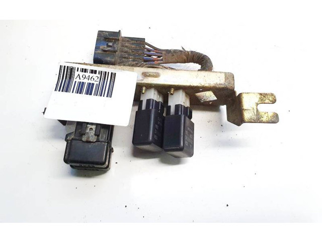 Блок предохранителей 521f011c, 521F011C Mitsubishi Pajero Sport I