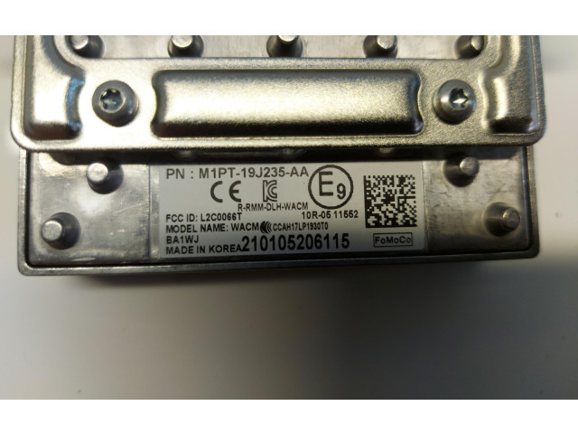 Модуль беспроводной зарядки M1PT-19J235-AA   Ford Mustang Mach-E