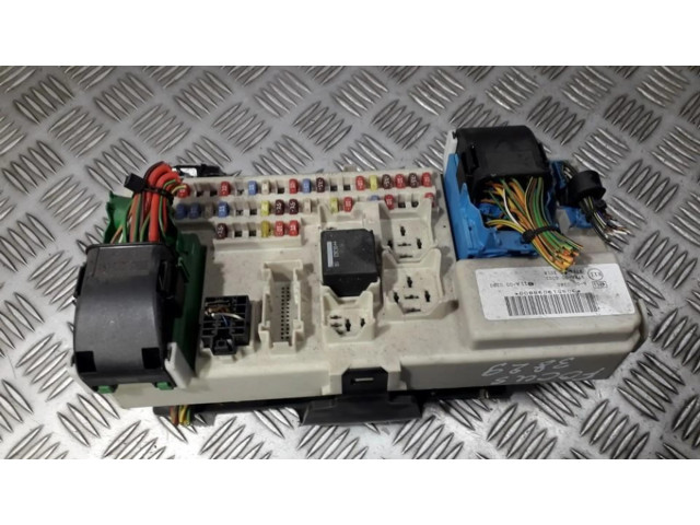 Pojistková skříňka 4m5t14a073bj Ford Focus 2006