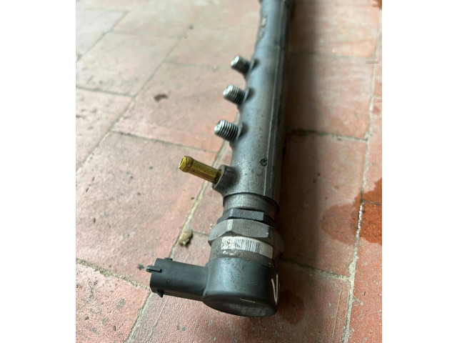 Топливная рампа 30777554, 0445215023   Volvo XC90  