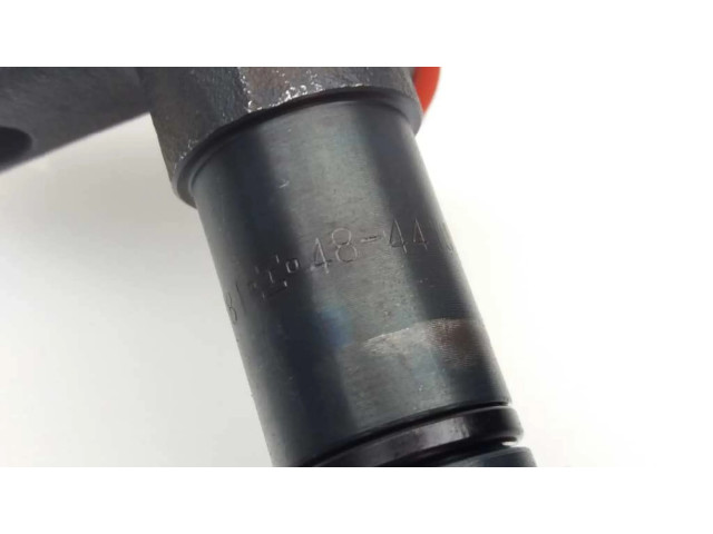 Форсунка 181Z484410 Mitsubishi Montero 3.2