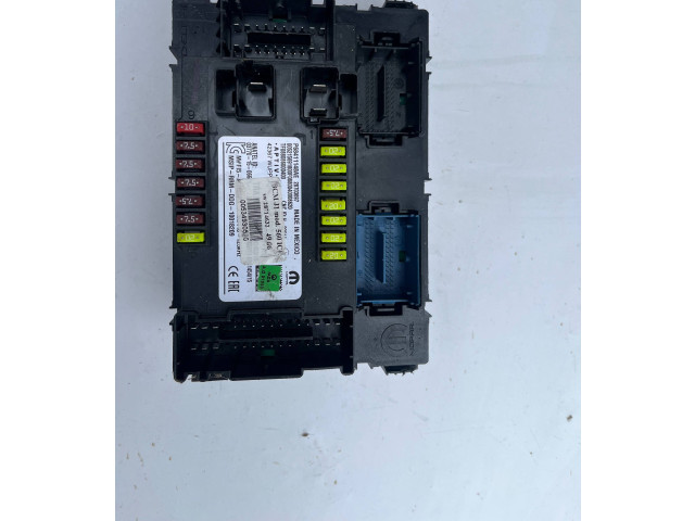 Блок предохранителей 68411148AB, 00534930520 Jeep Compass