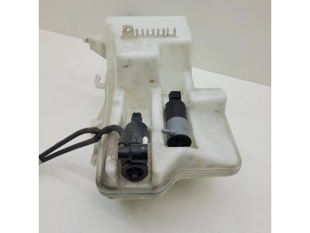 Бачок оконной жидкости    