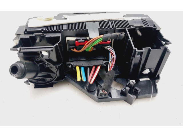 Блок управления климат-контролем 1K0820047HB   Volkswagen PASSAT