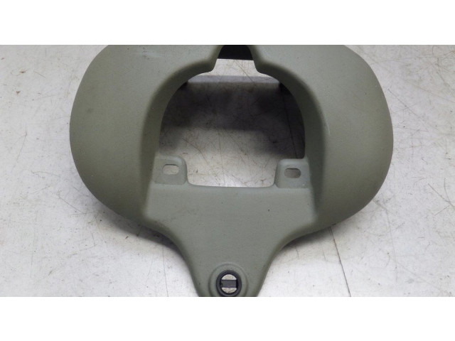 Другая деталь салона