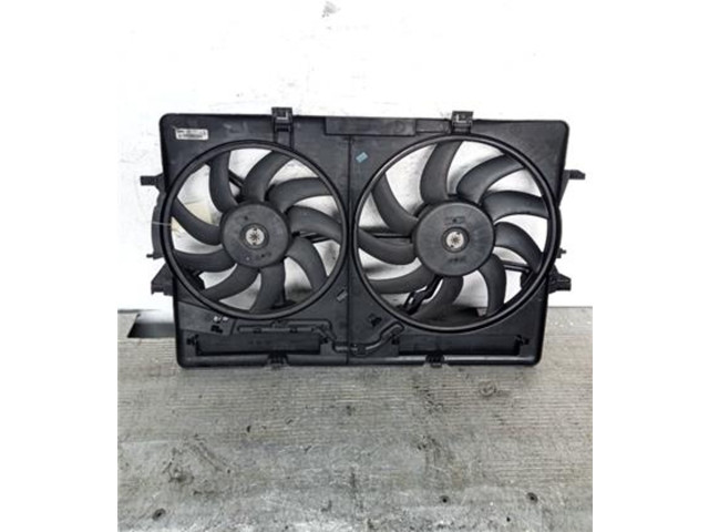 Комплект вентиляторов     8K0121003, 8K0121207A    Audi A4 Allroad 