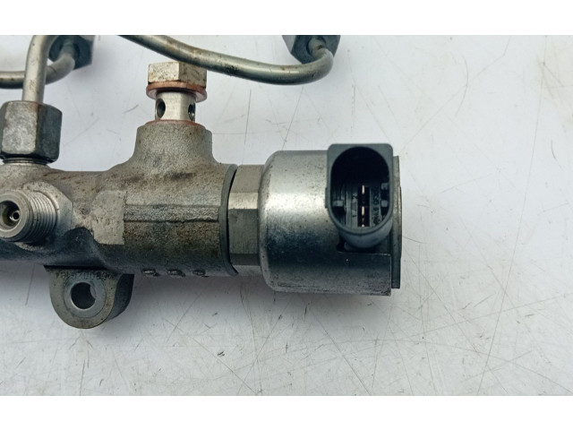 Vstřikovací lišta A6510700495 Mercedes-Benz GLA W156