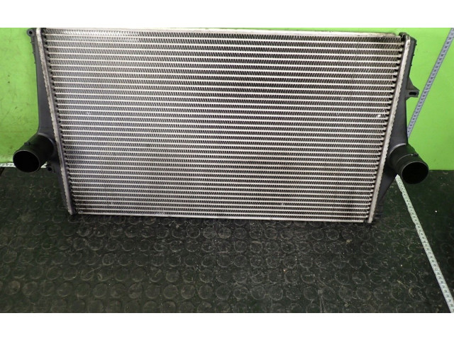 Радиатор интеркулера     Volvo S80   