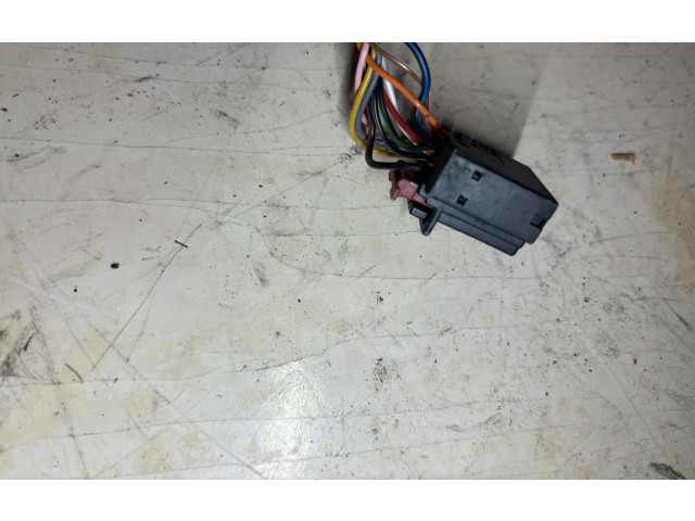 Зеркало электрическое Skoda Octavia Mk3 (5E) 2013 - 2019 года