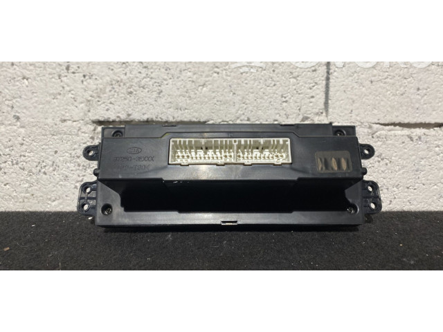 Блок управления климат-контролем 972503E2609W   KIA Sorento