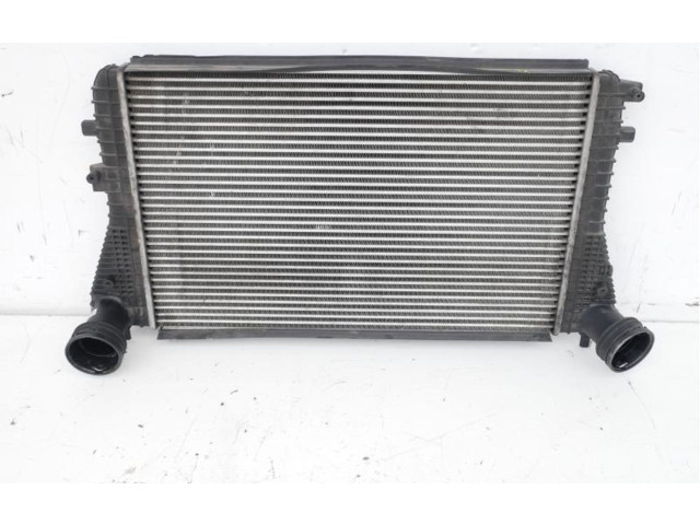 Интеркулер 1K0145803 Skoda Octavia Mk2 (1Z)