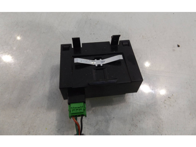 Блок управления 25808838   Chevrolet Captiva