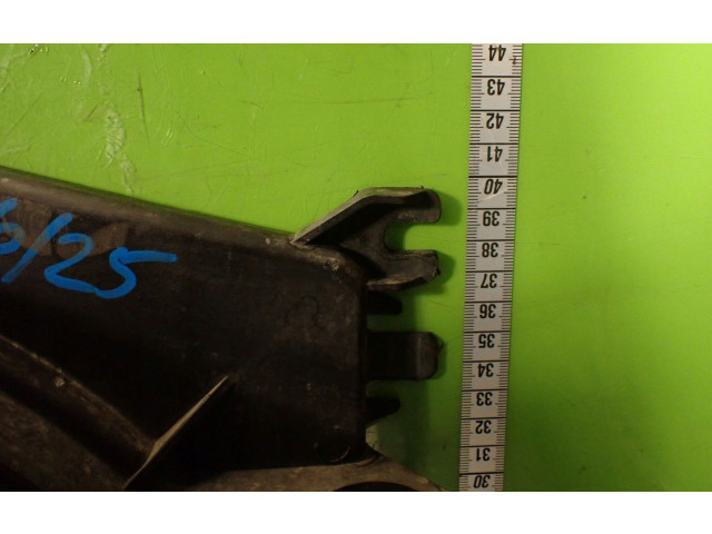 Вентилятор радиатора     8200748439    Renault Clio III 