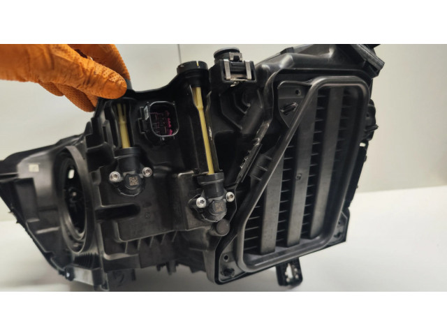 Передняя фара