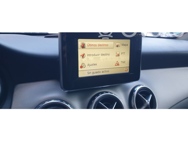 Přístrojová deska Mercedes-Benz GLA W156 2015 2469002321