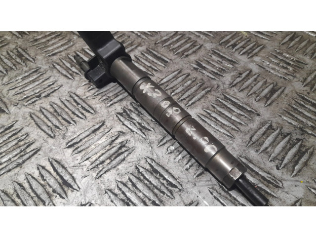 Форсунка 779787705, 0445116001    BMW X3 E83 для дизельного двигателя  2