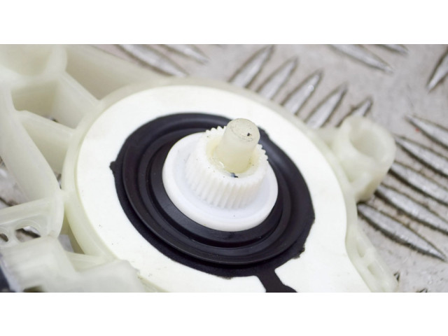 Передний двигатель механизма для подъема окон