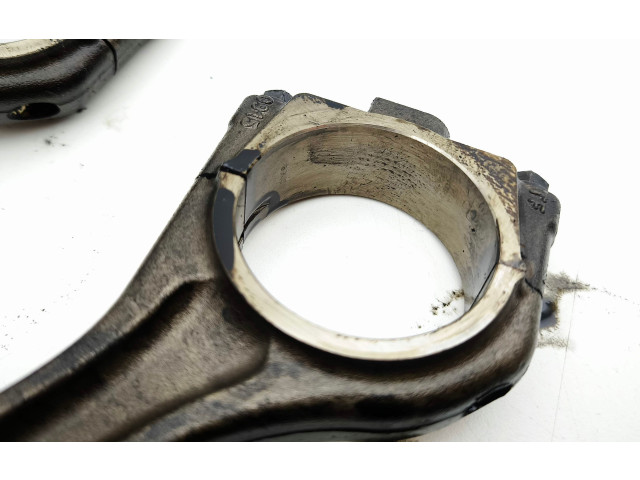  Поршень с шатуном 204DTD   Jaguar XE  