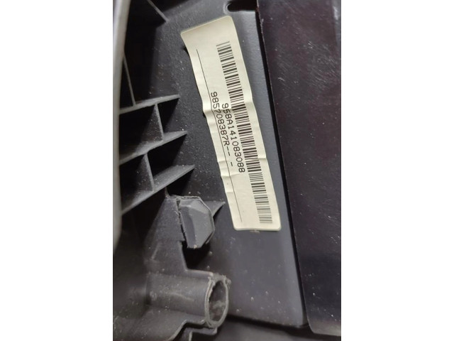 Подушка безопасности водителя 985708387R, 985708387R   Dacia Duster