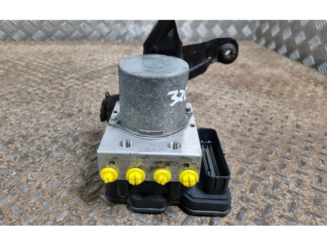 Блок ABS    31445742, 32214379   Volvo XC40