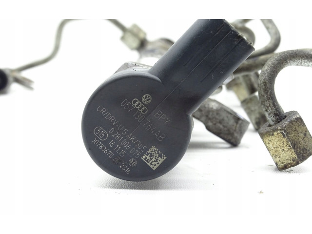 Топливная рампа 057130764AB, 03L130089J Volkswagen Golf VI