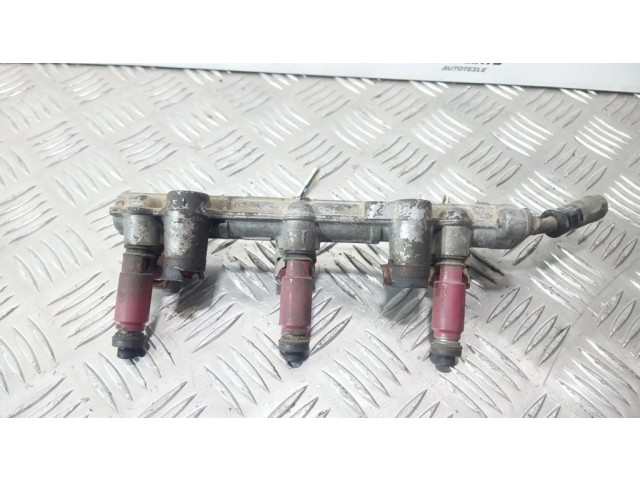 Vstřikovací lišta Daihatsu Sirion pro benzínový motor 1.0 Nr.413