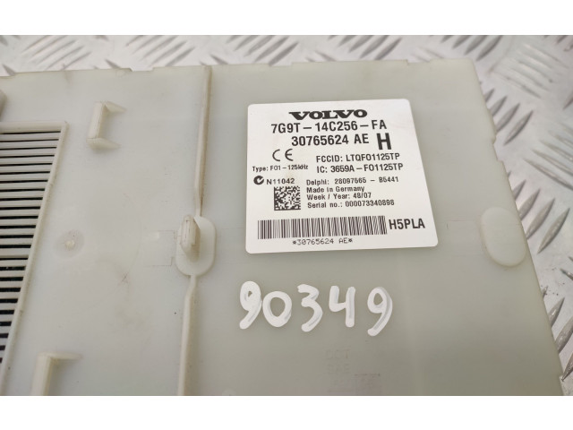 Блок предохранителей 7G9T14C256FA, 30765624   Volvo XC70    