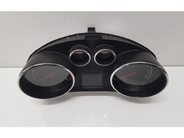 Панель приборов 13349517, 600775881   Opel Meriva B       