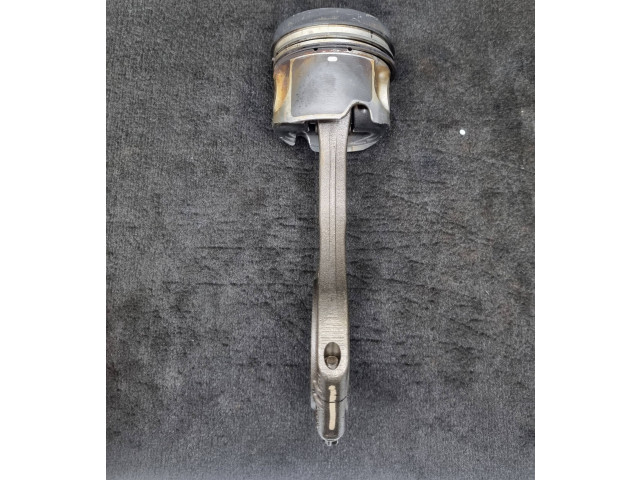 Píst 057107065CA, 057198401F   Audi Q7 4L     