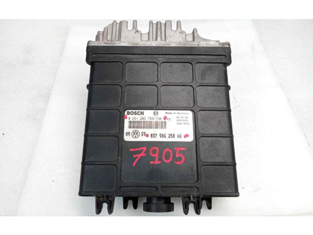 Блок управления двигателем Блок управления 0261203729730 Volkswagen Golf III