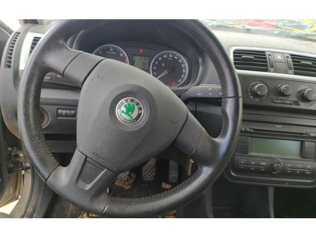 Руль Skoda Fabia Mk2 (5J)  2007 - 2014 года 1Z041909P      