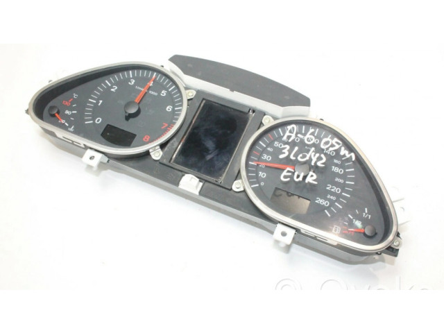 Přístrojová deska Audi A6 S6 C6 4F 2004 4F0920900K