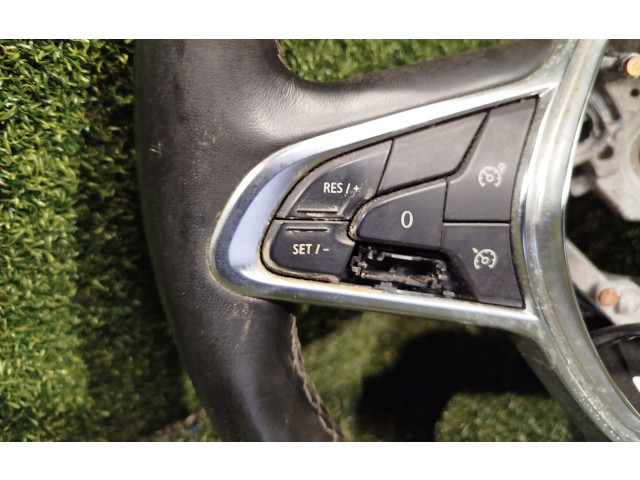 Руль Renault Clio III 2005 - 2012 года 484000642R, 34268122E