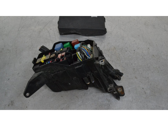 Pojistková skříňka Toyota RAV 4 (XA30) 2006