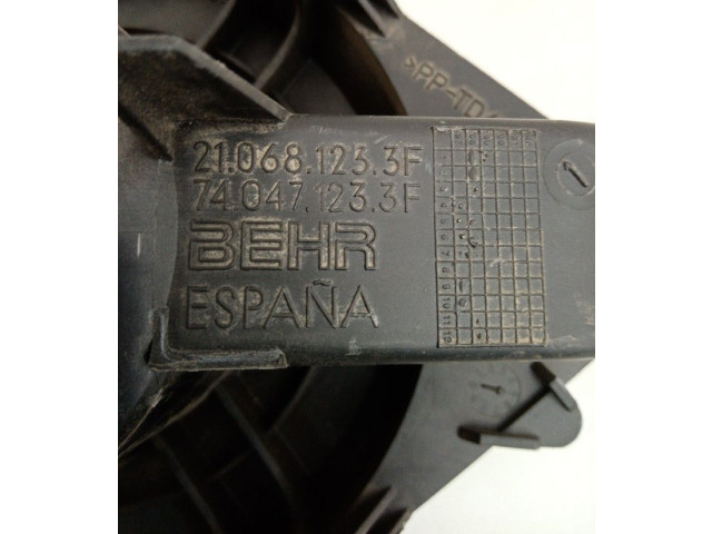 Вентилятор печки 21.068.123.3F, 74.047.123.3F Citroen Xsara